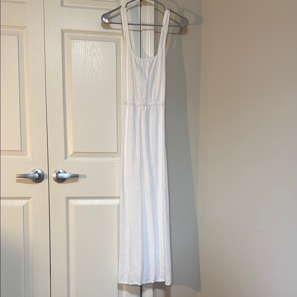 Elegant White Linen Sleeveless Dress